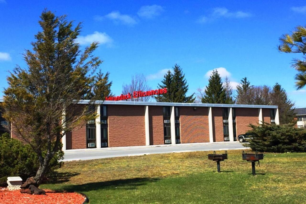 Adirondack Efficiencies Hotel Watertown Kültér fotó