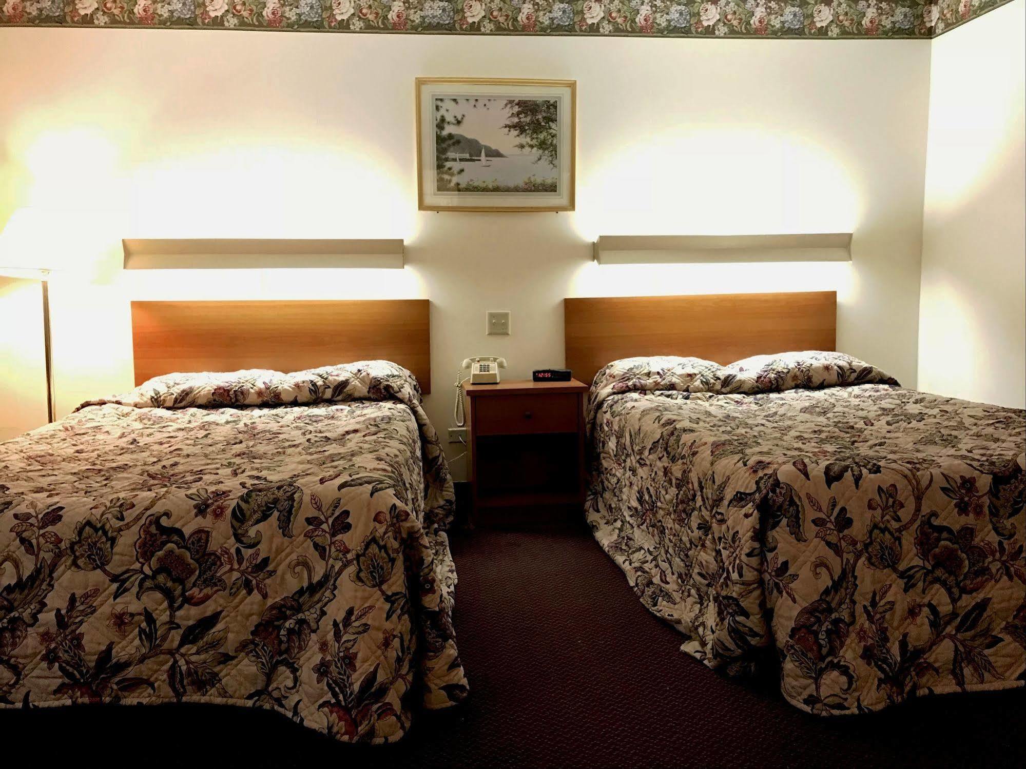 Adirondack Efficiencies Hotel Watertown Kültér fotó